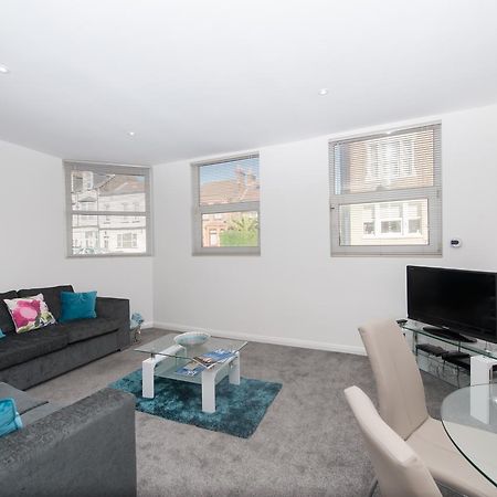 Two Bed Ground Floor Apartment, Sleeps Six, Free Parking And High Speed Wifi Ramsgate Eksteriør bilde